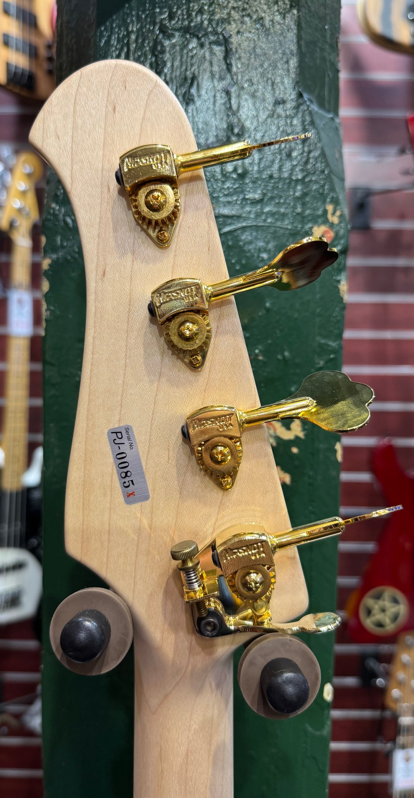 Xotic XPJ-1T 4 String Bass Yellow Blonde "Chuck Rainey"