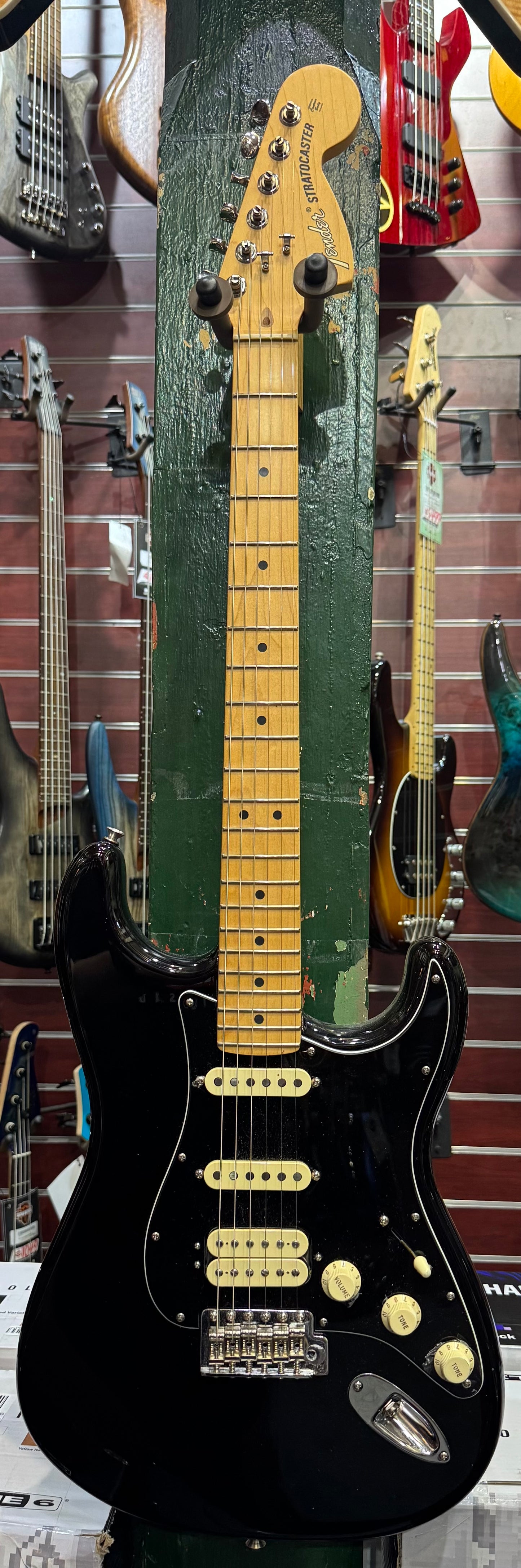 Fender American Performer Stratocaster HSS MN - Black - Pre-Loved