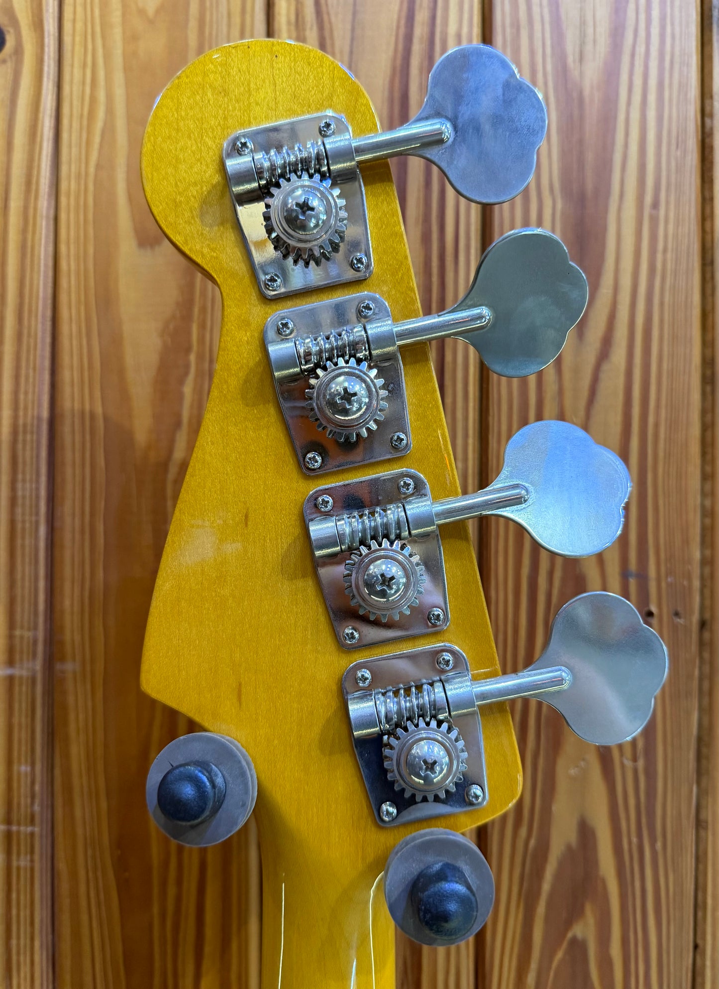 Fender Made in Japan '62 Reissue Jazz Bass - 3-Tone Sunburst - Pre-Loved