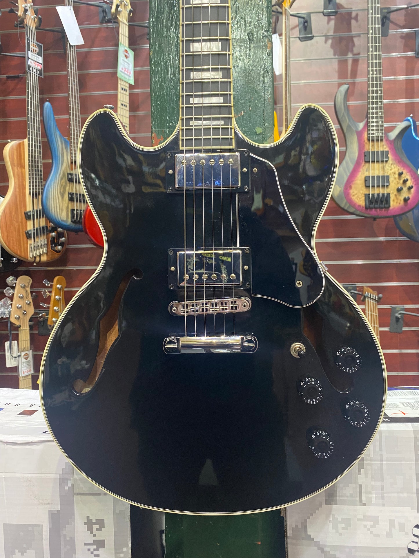 Gibson Midtown Custom 2011 Ebony + Hard Case - Pre-loved
