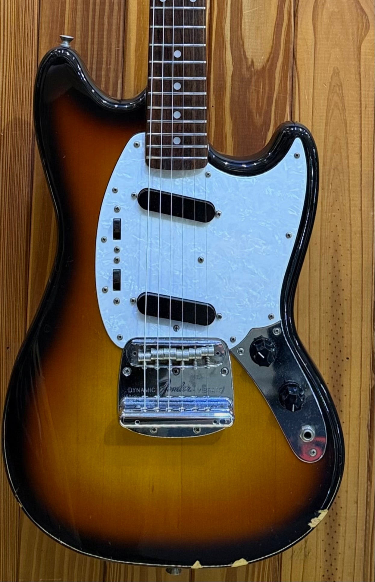 Fender Made in Japan Mustang MG69 Reissue - 3-Tone Sunburst - Pre