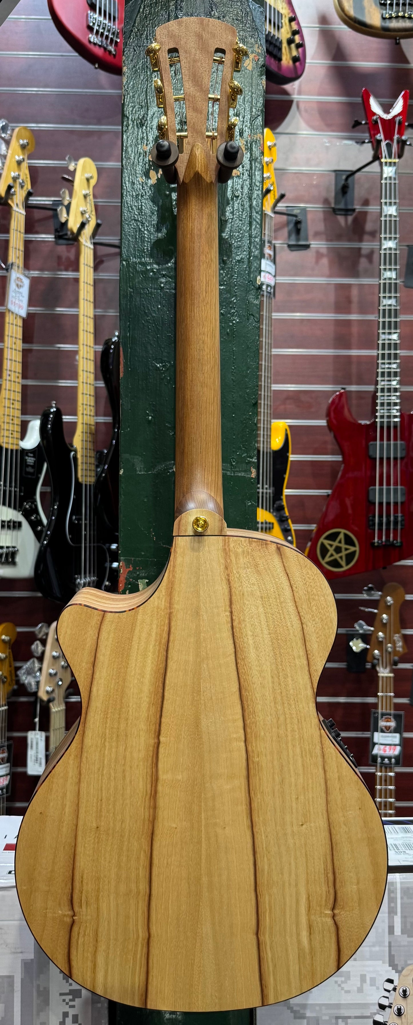 Cole Clark CCSRDLXANEC-CLCLR 'Studio Recording Deluxe' - 60k Edition - Camphor Laurel