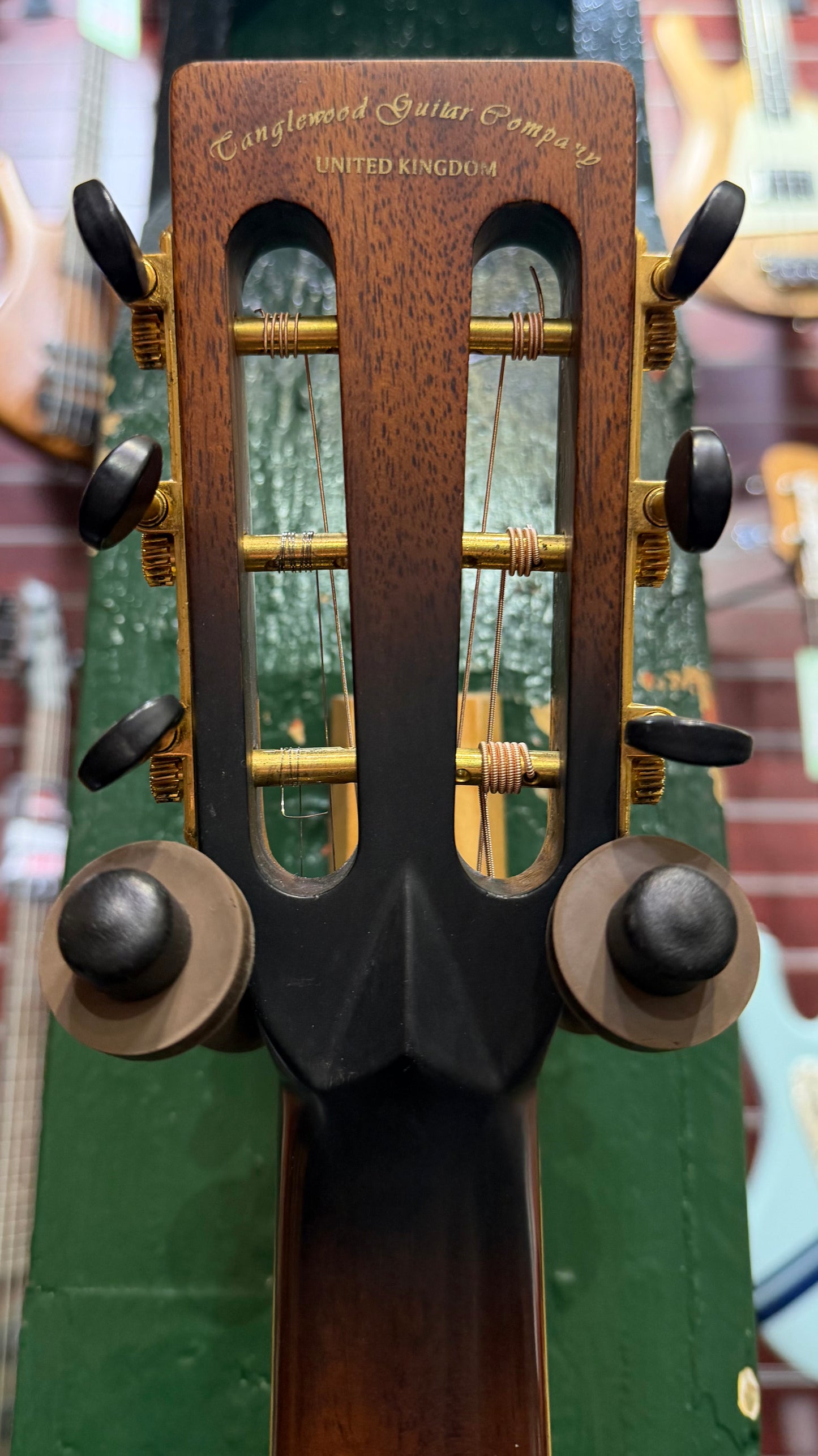 Tanglewood TW73 VSB Parlour Acoustic Guitar w/ Hardcase - Vintage Sunburst - Pre-Loved