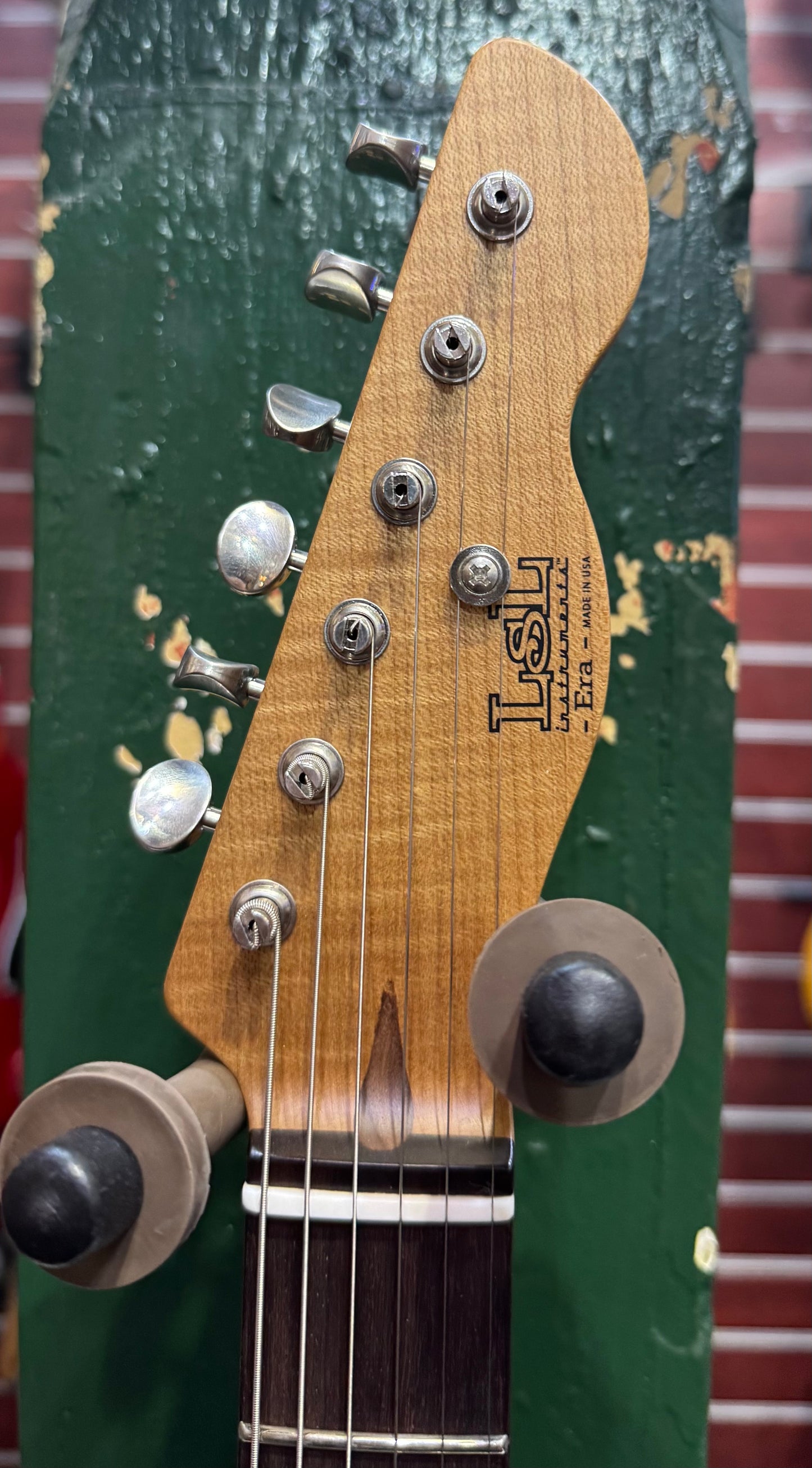 LSL Instruments T-Bone 'ERA' - Vintage Cream
