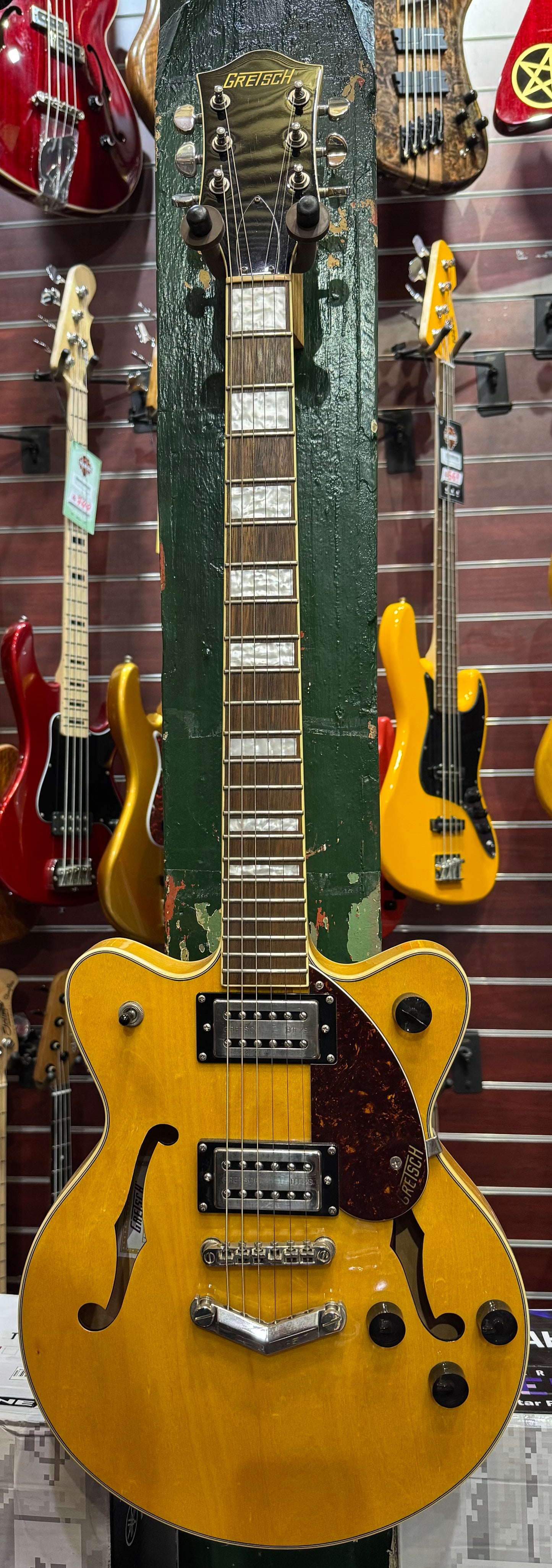 Gretsch G2655 Jr. Streamliner V-stoptail - Village Amber - Pre-Loved