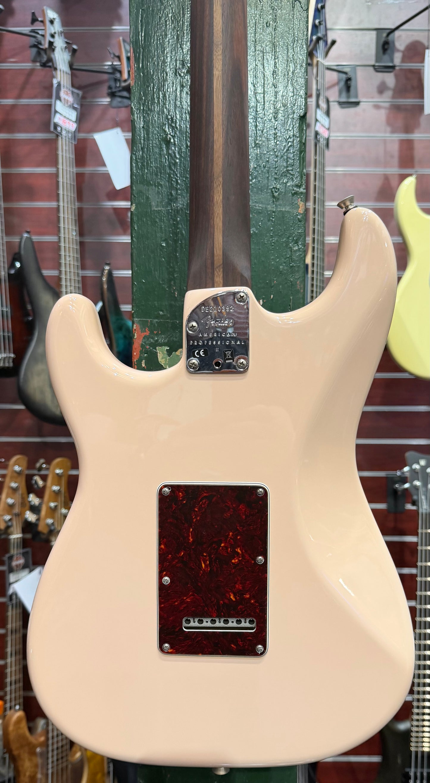 Fender American Pro II Stratocaster - Ltd Dealer’s Edition - Rosewood Neck - Shell Pink - Pre-Loved