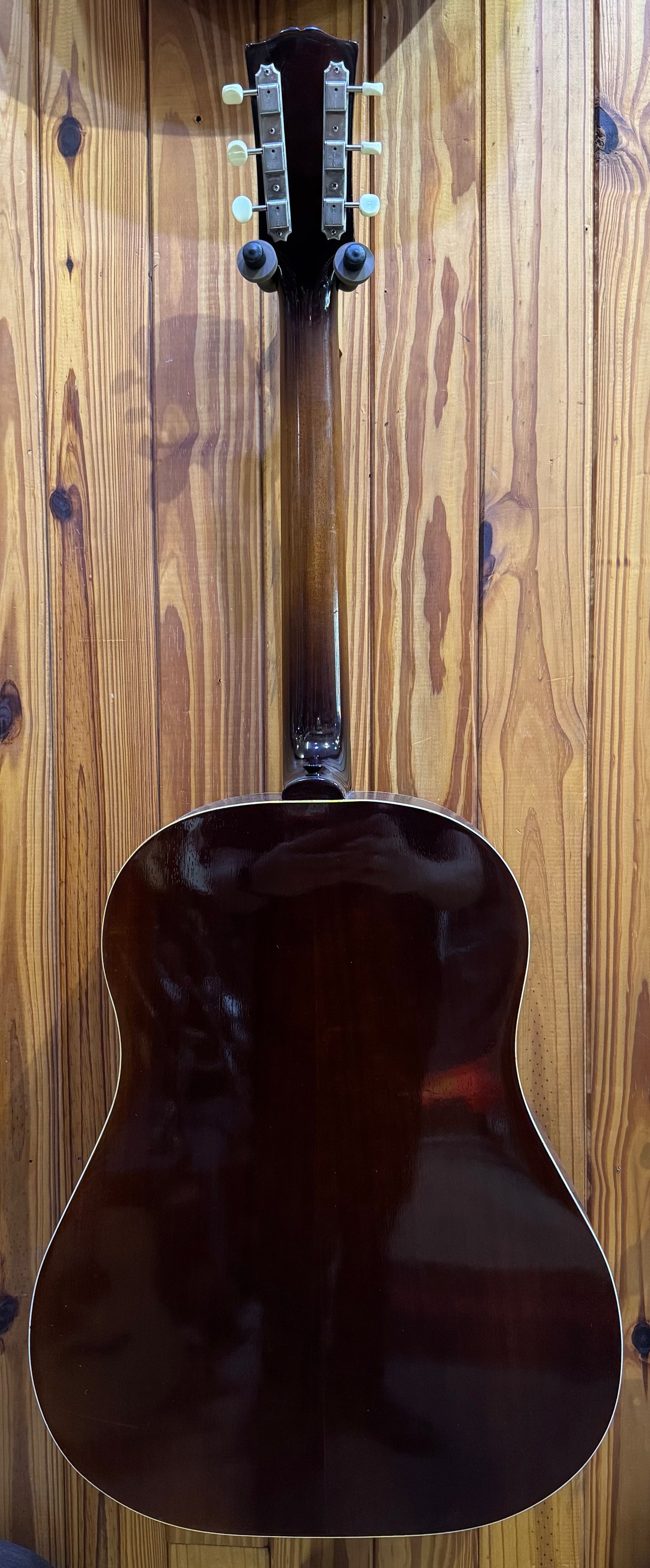 Gibson 1951 J45 Standard - Vintage Sunburst - Pre-Loved
