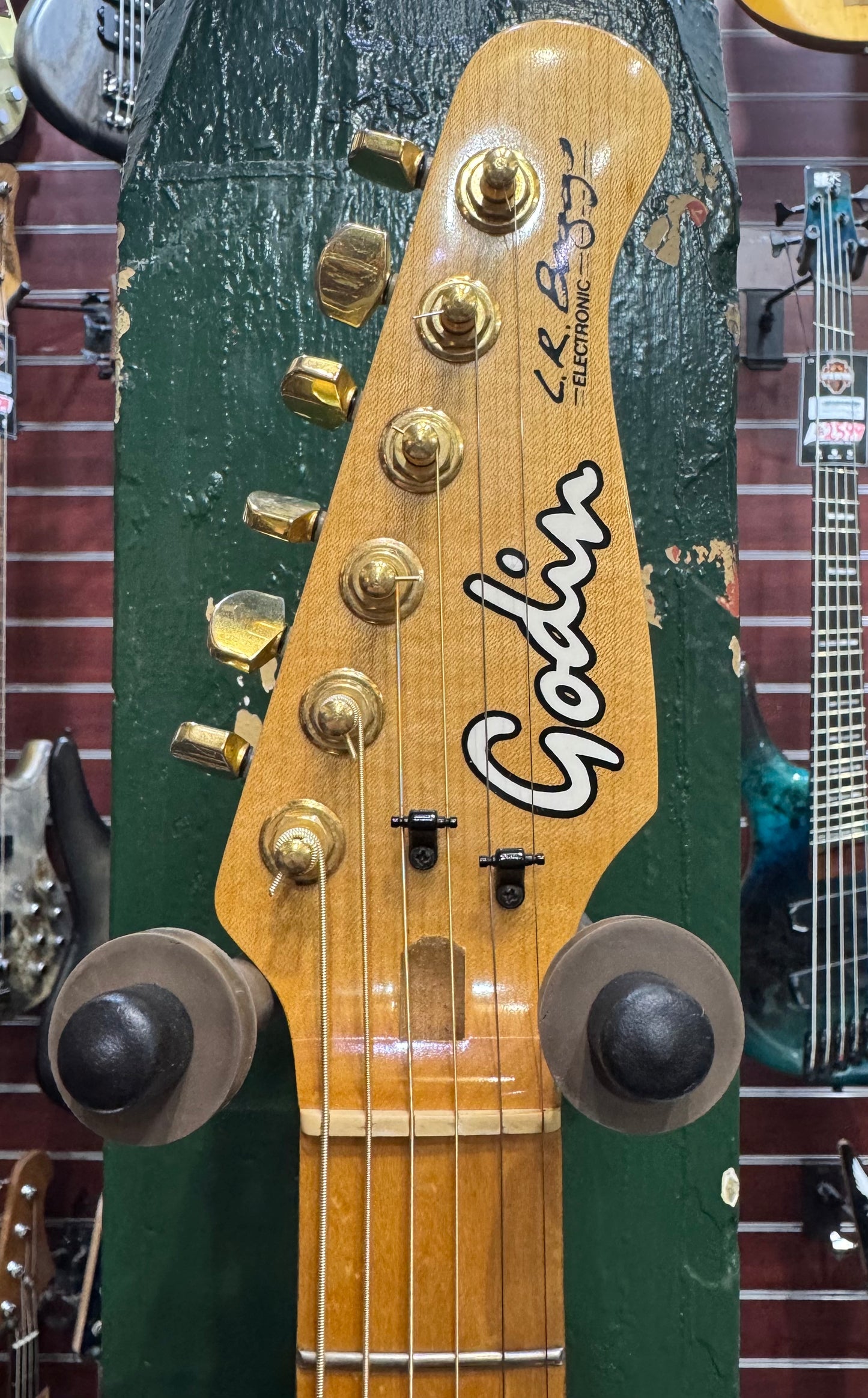 Godin 90s Acousticaster w/ L R Baggs Pickup & Hardcase - Pre-Loved