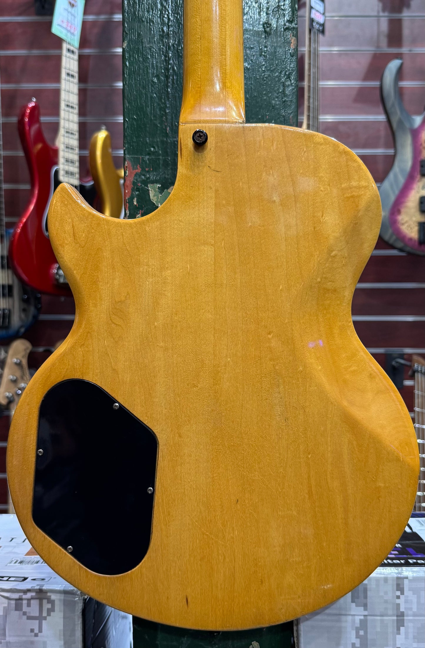 Gibson L6-S '73-'74 All Maple Electric Guitar - Pre-Loved