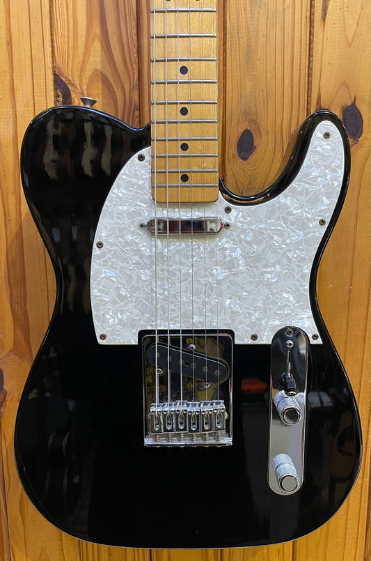 Fender Standard Telecaster - Maple Fingerboard - Black - Pre-Loved