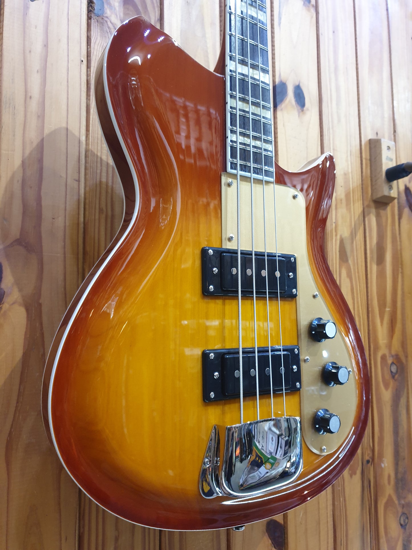 Rivolta Combinata Bass VII - Autonno Burst - w/ Deluxe Gig Bag