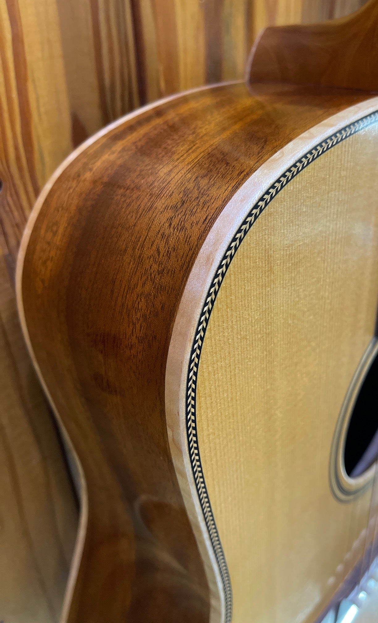 Burrows Dreadnought Acoustic Solid Spruce/Mahogany