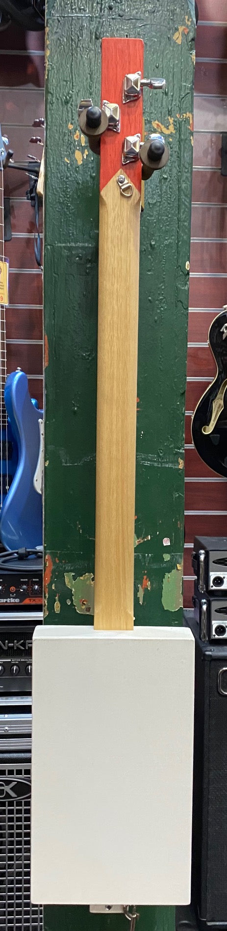 Groove Art Cigar Box Guitar "Super Slider" Red