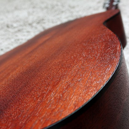 CORT EARTH MINI ADIRONDACK - TRAVELLER GUITAR
