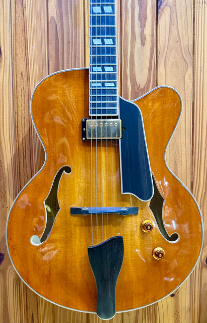 Eastman AR580CE Archtop Electric Guitar - Honey Burst - Pre-Loved