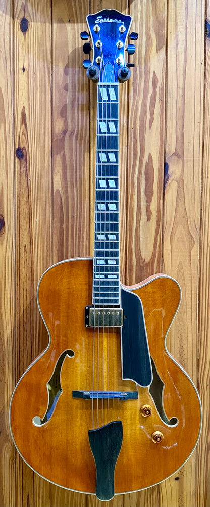 Eastman AR580CE Archtop Electric Guitar - Honey Burst - Pre-Loved