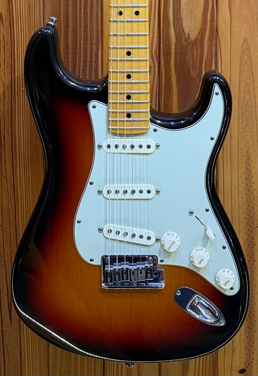 Fender Custom Shop Deluxe Stratocaster - 3-Tone Sunburst - Pre-Loved