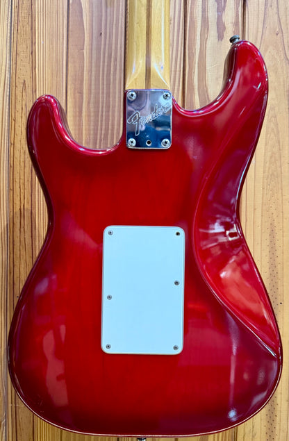 Fender Deluxe Strat Plus (1998) - Maple Fingerboard - Crimson Burst - Pre-Loved