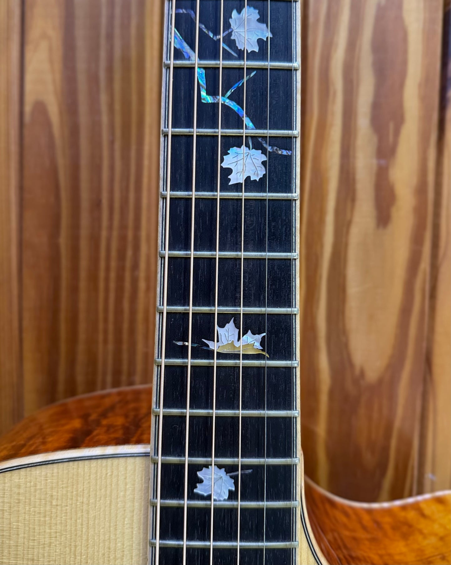 Eastman AC622CE Grand Auditorium Acoustic Guitar - Pre-Loved