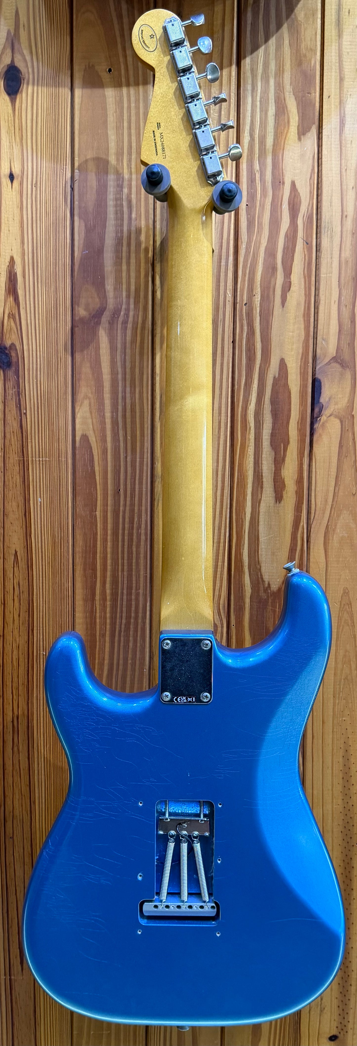 Fender Vintera II Limited Edition Road Worn '60s Stratocaster - Lake Placid Blue - Pre-Loved