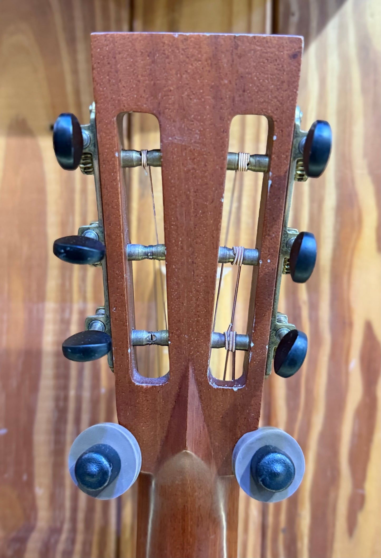 Larrivee 00-50 Mahogany Legacy Series Acoustic Guitar - Pre-Loved