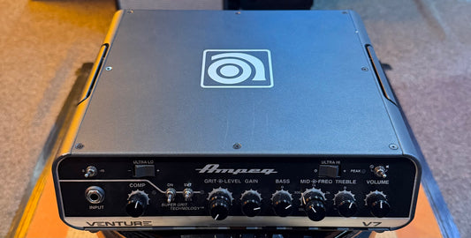 Ampeg Venture V7 Bass Amplifier Head 700W - Pre-Loved