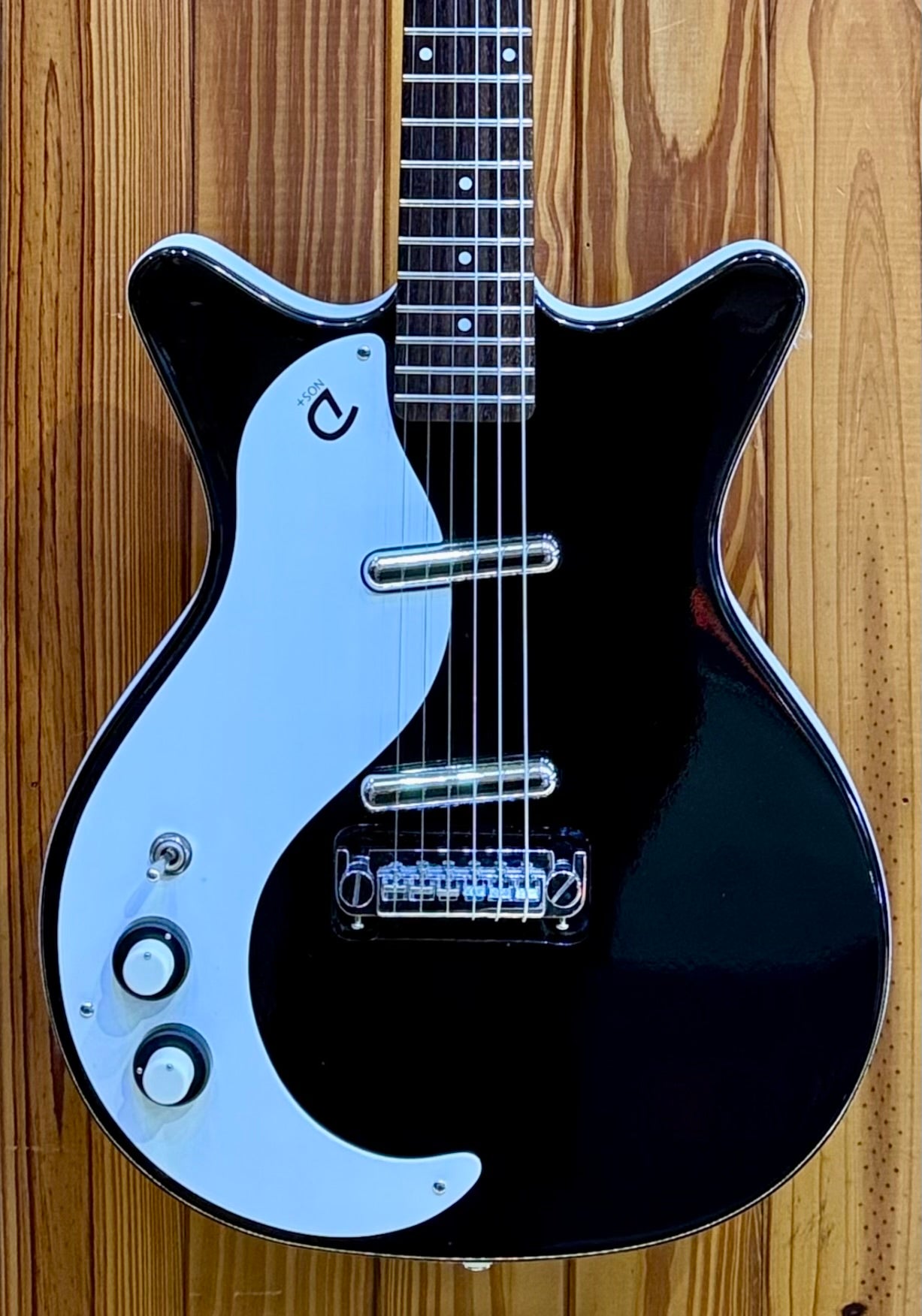 Lone Wolf Blues Company - Harp Break Drive | Guitar Bros