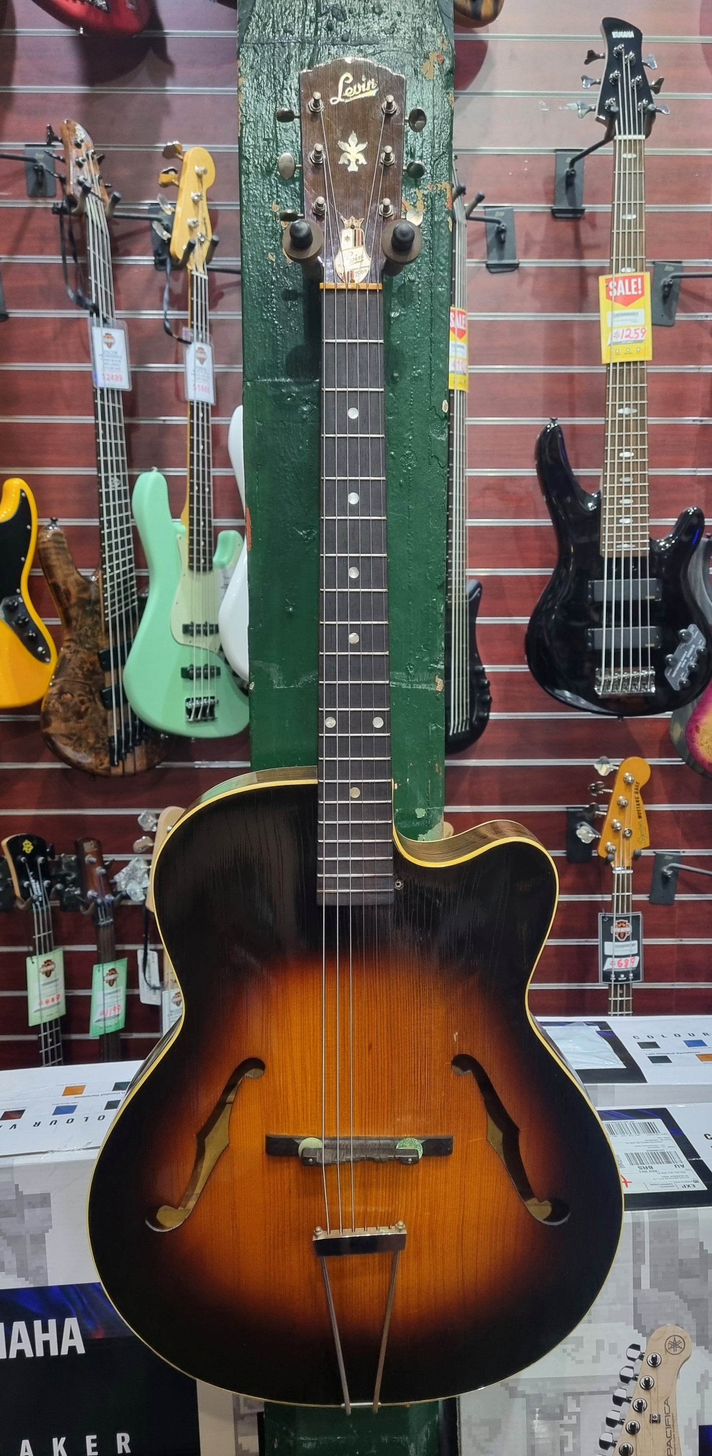 Levin 1959 335 Hollowbody 2-Tone Sunburst