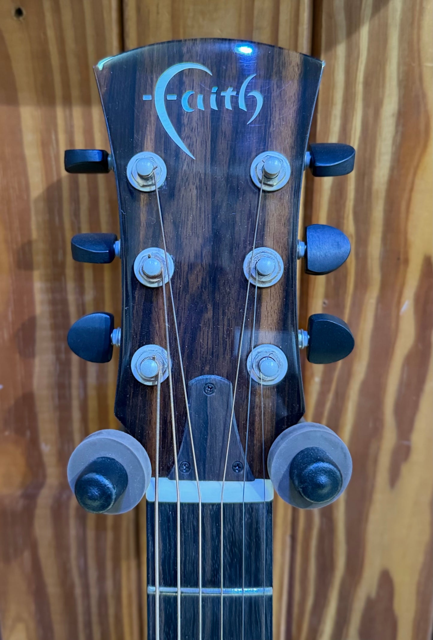 Faith Legacy Earth - Cutaway Electro Acoustic Guitar - Khaya Mahogany - Pre-Loved