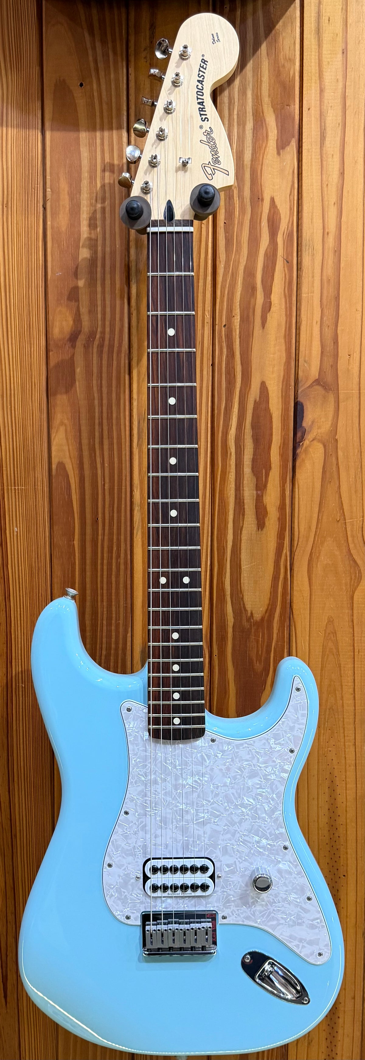 Fender Tom Delonge Signature Stratocaster - Daphne Blue - Pre-Loved