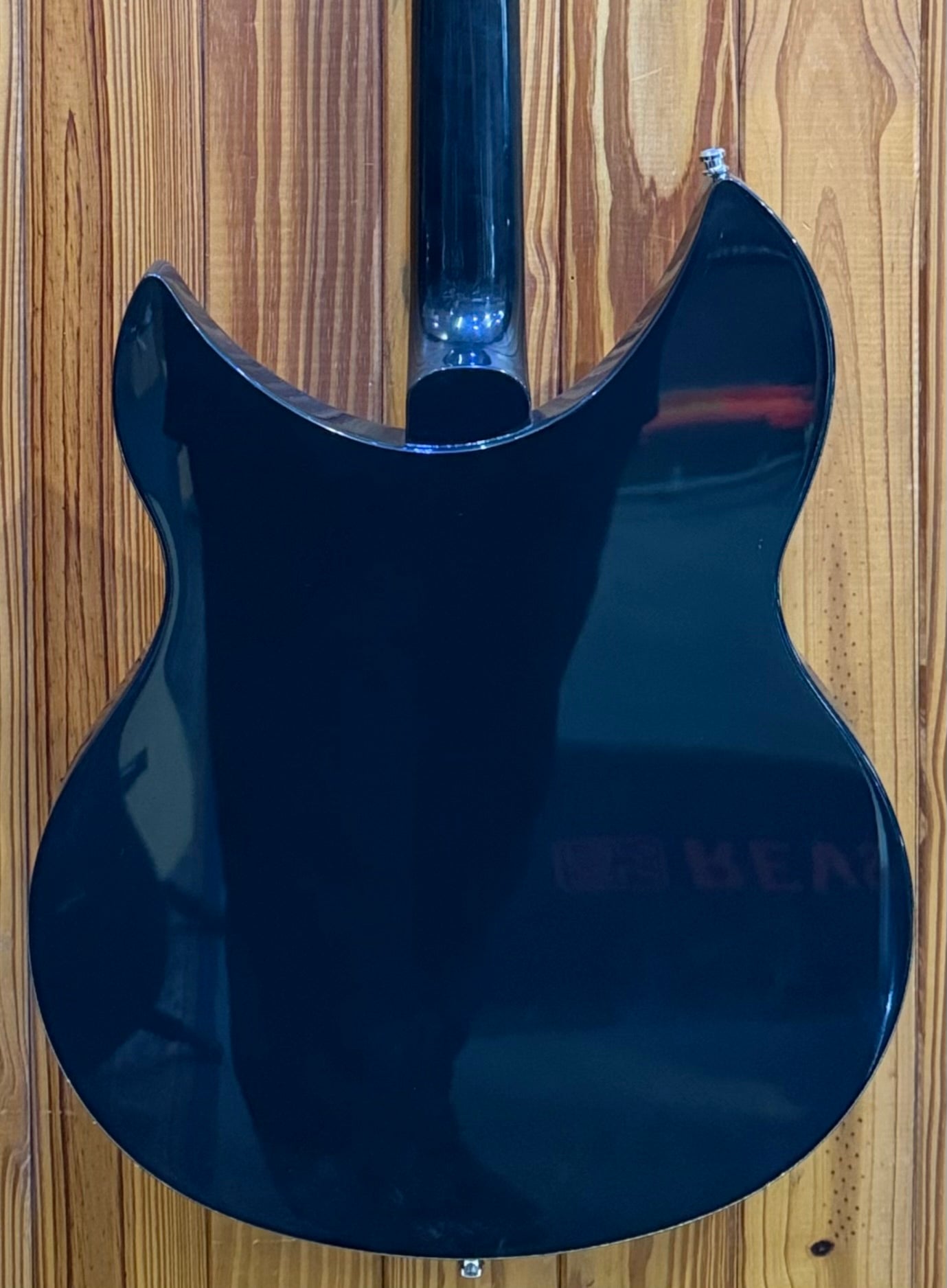 Rickenbacker 330 Jet Black - Pre-Loved