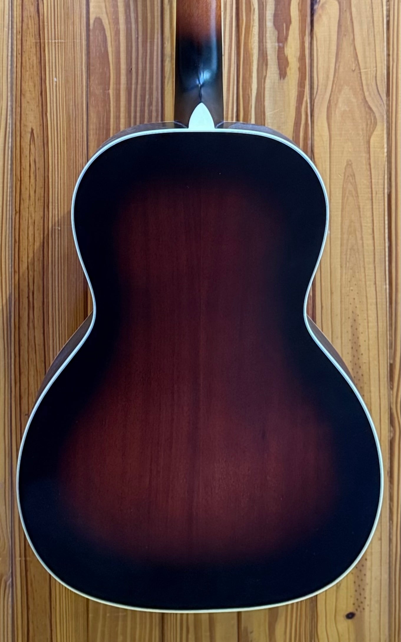 Gretsch G9240 Alligator Round-Neck Resonator - Pre-Loved
