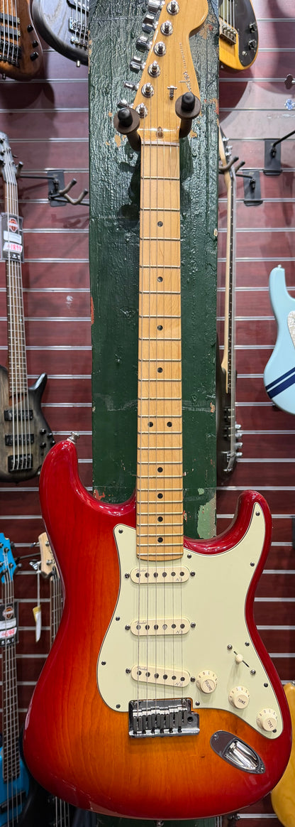 Fender 2011 American Deluxe Ash Stratocaster - Aged Cherry Sunburst - Pre-Loved