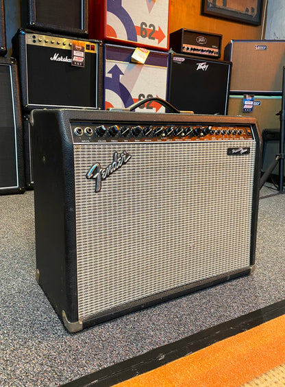 Fender Princeton Chorus 2x10 Guitar Amplifier - Pre-Loved