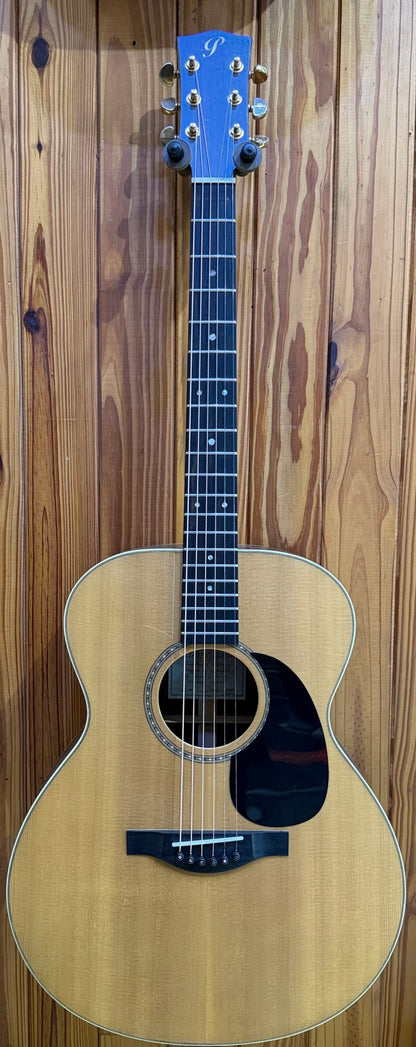 Palm Grand Auditorium Acoustic Guitar - Pre-Loved
