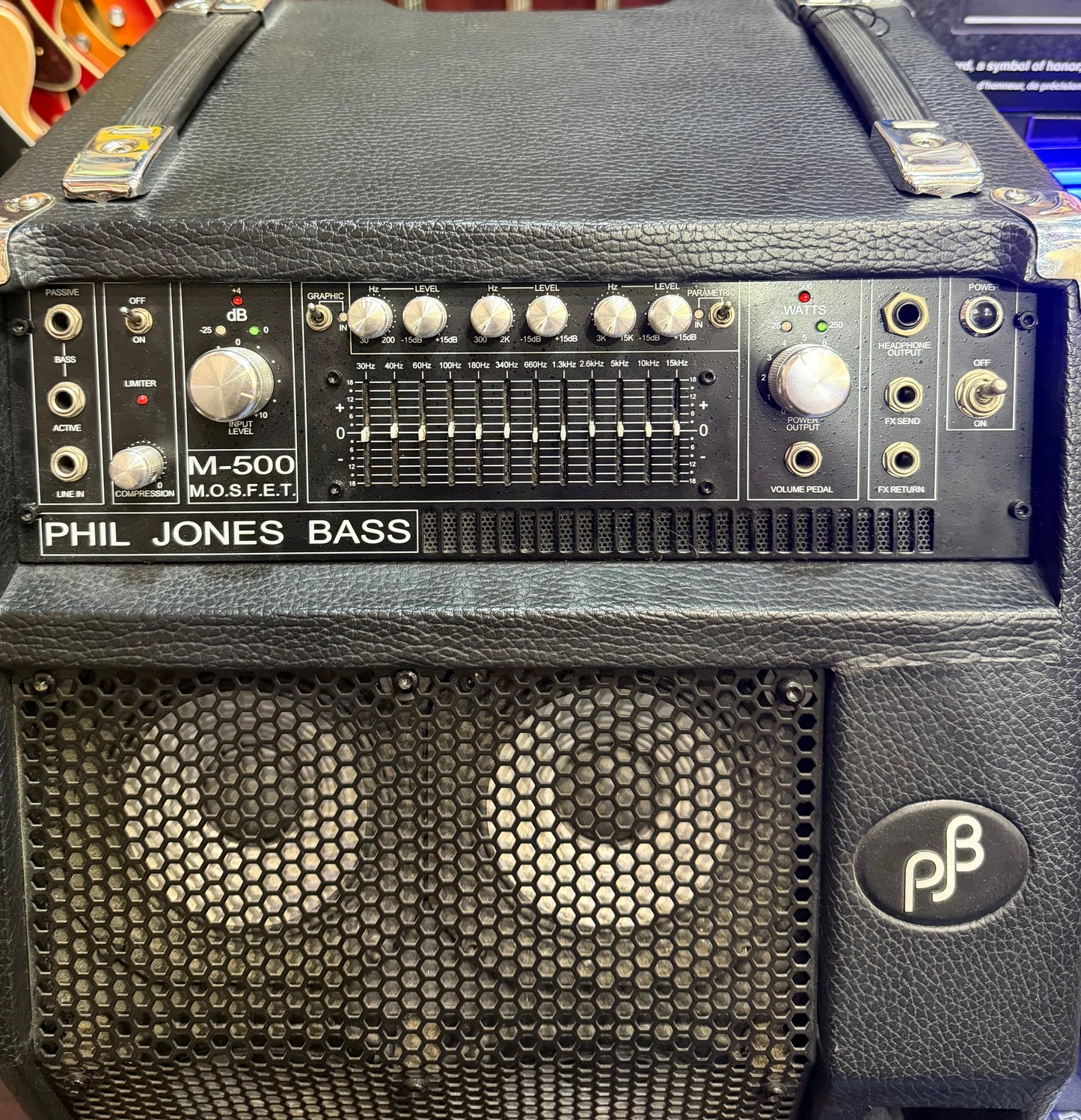 Phil Jones Six Pak Bass Combo Amplifier - Pre-Loved