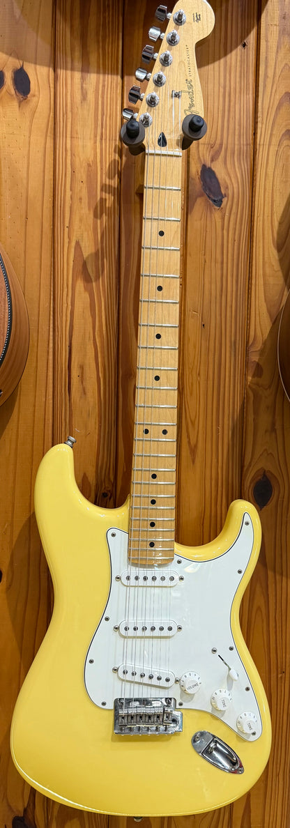 Fender Player Series Stratocaster - Buttercream - Pre-Loved