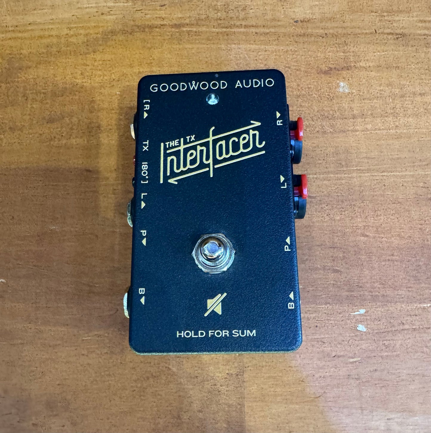 Goodwood Audio 'The TX Interfacer' Pedalboard Junction Box w/ Audio Transformer - Pre-Loved