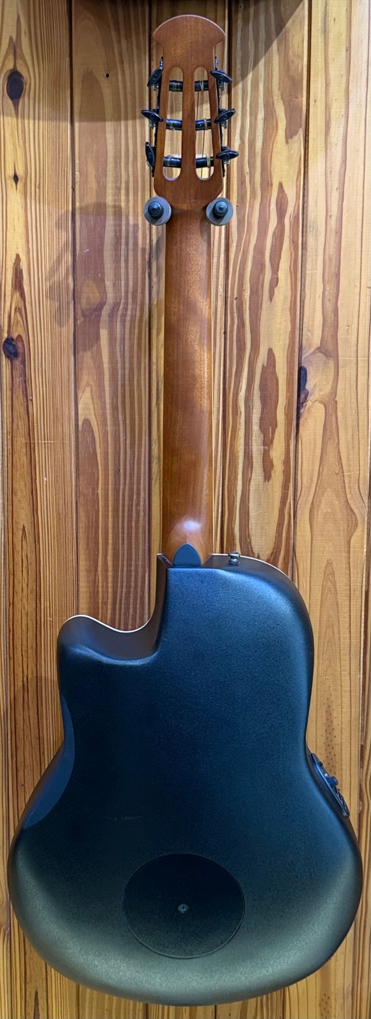 Ovation CE44C-4A-G Celebration Elite Classic Nylon - Pre-Loved