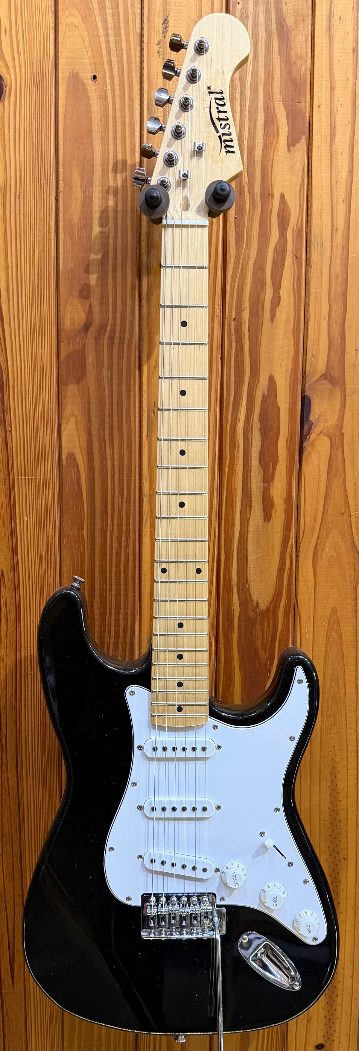 Mistral S-Style Electric Guitar - Pre-Loved