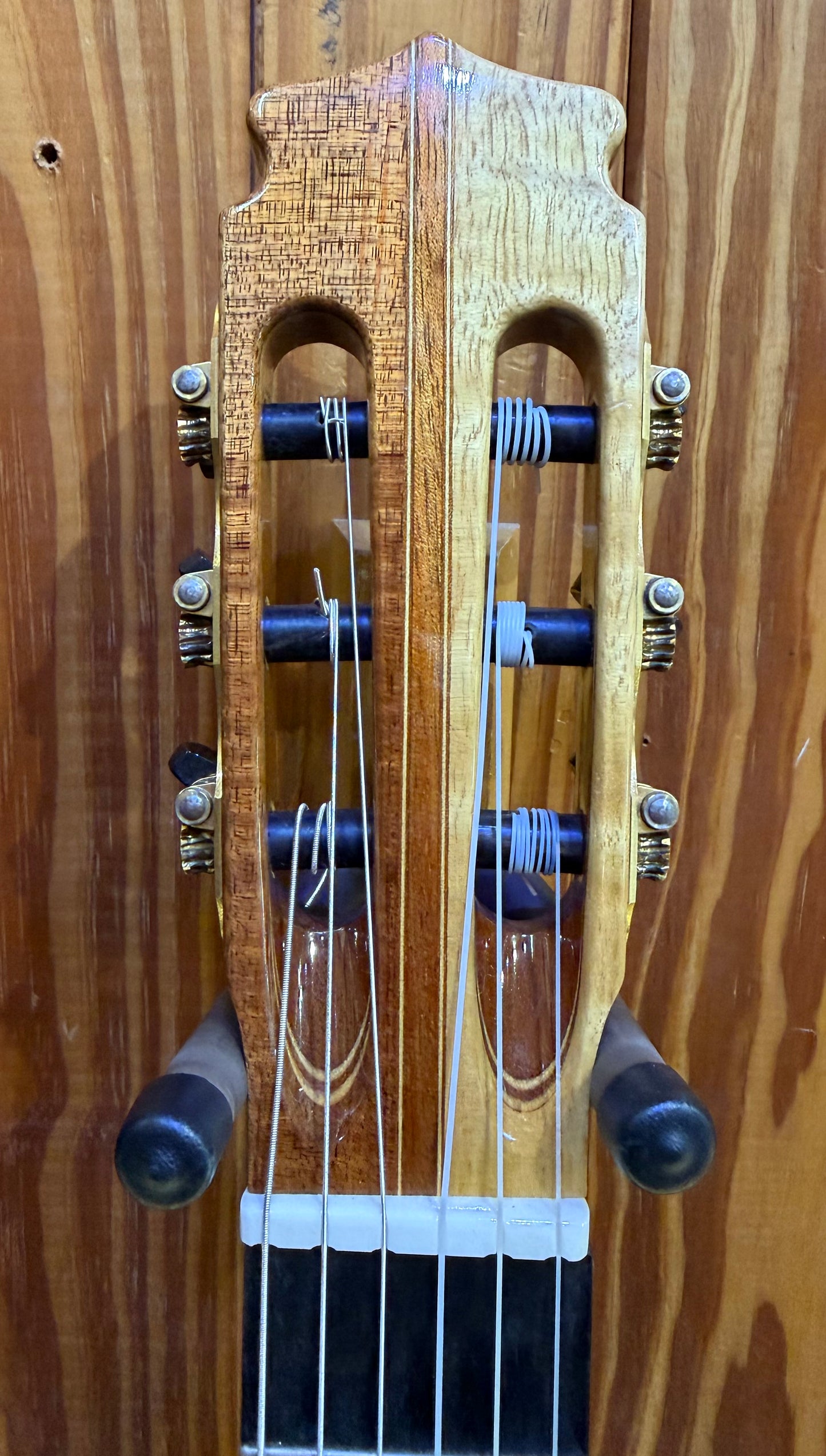 Litchfield C600 Cedar/Spruce Classical Guitar - Pre-Loved