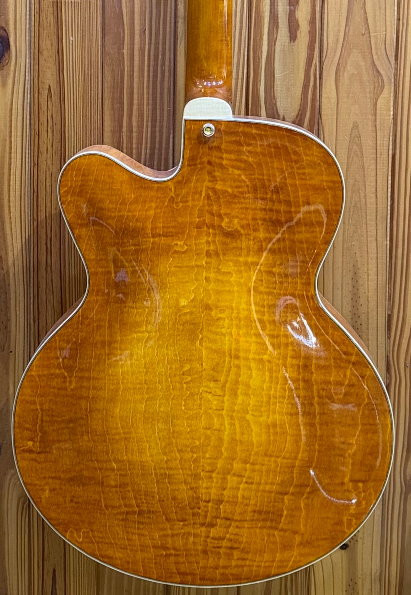 Eastman AR580CE Archtop Electric Guitar - Honey Burst - Pre-Loved