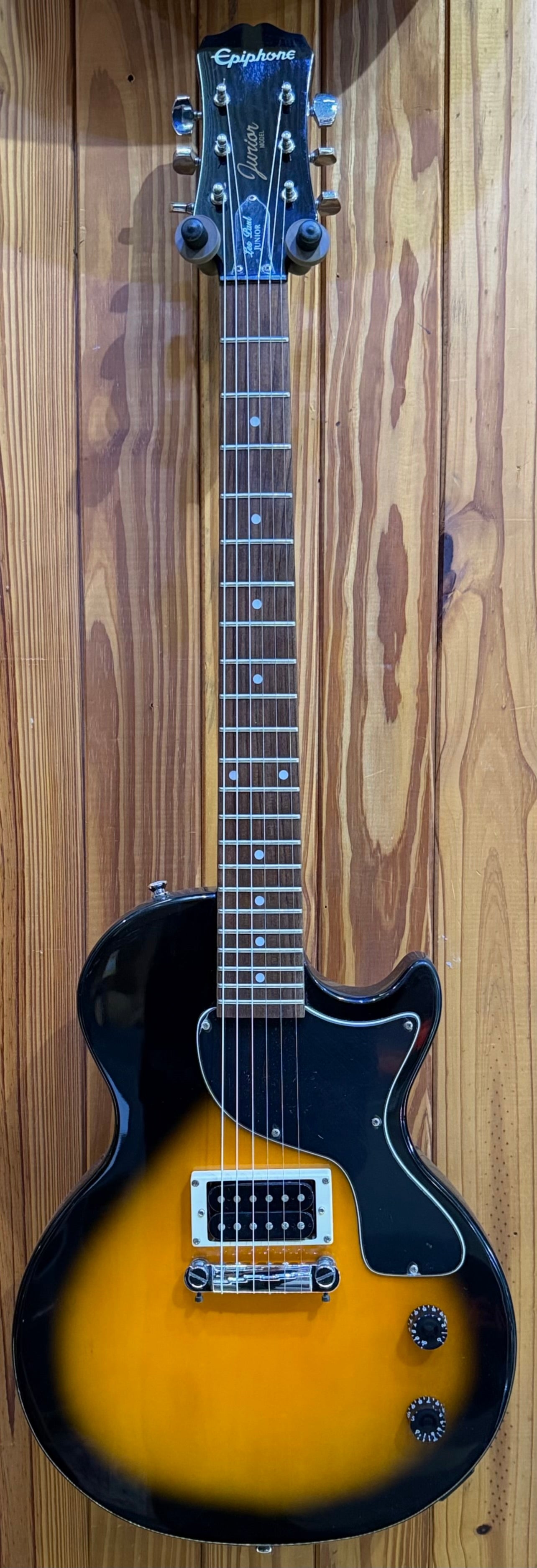 ギター Epiphone Les Paul Junior (Tobacco Burst) Epiphone Les Paul Junior - Tobacco Burst - Pre-Loved | Guitar Bros