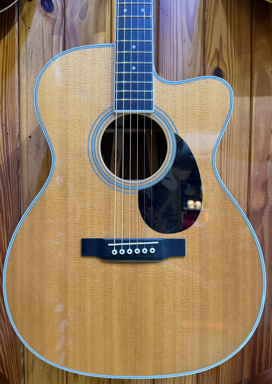 Martin & Co OMC-35E Acoustic Guitar - Pre-Loved
