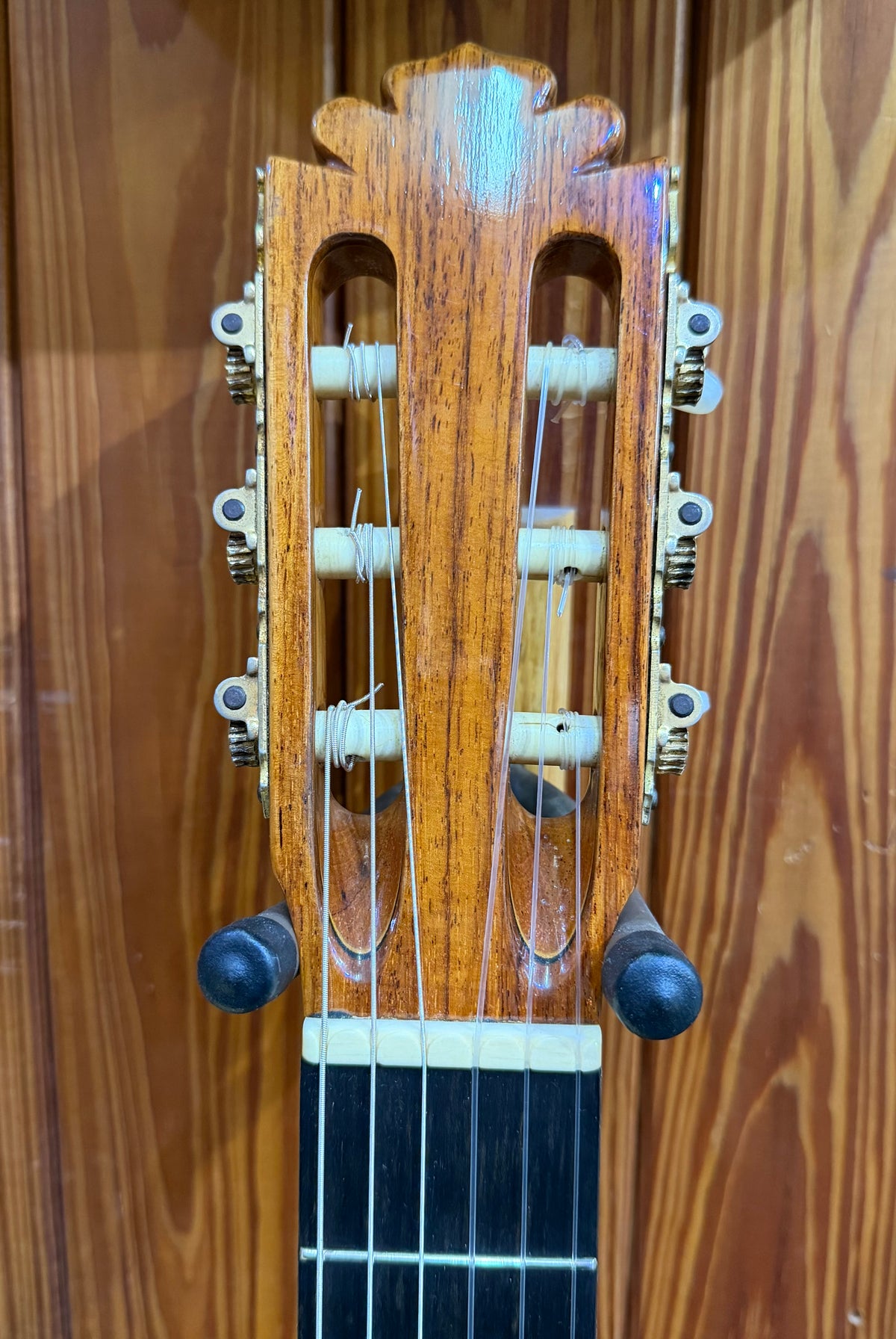 Manuel Rodríguez Hijos Model D Classical Guitar - Pre-Loved