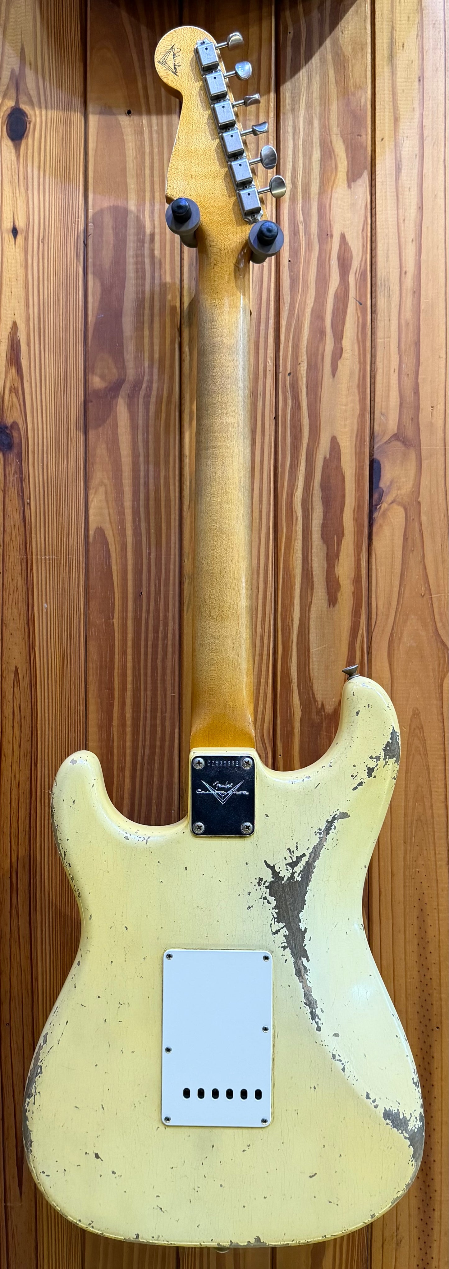 1960 Fender Custom Shop Stratocaster Masterbuilt “Dale Wilson”  Aged White Relic