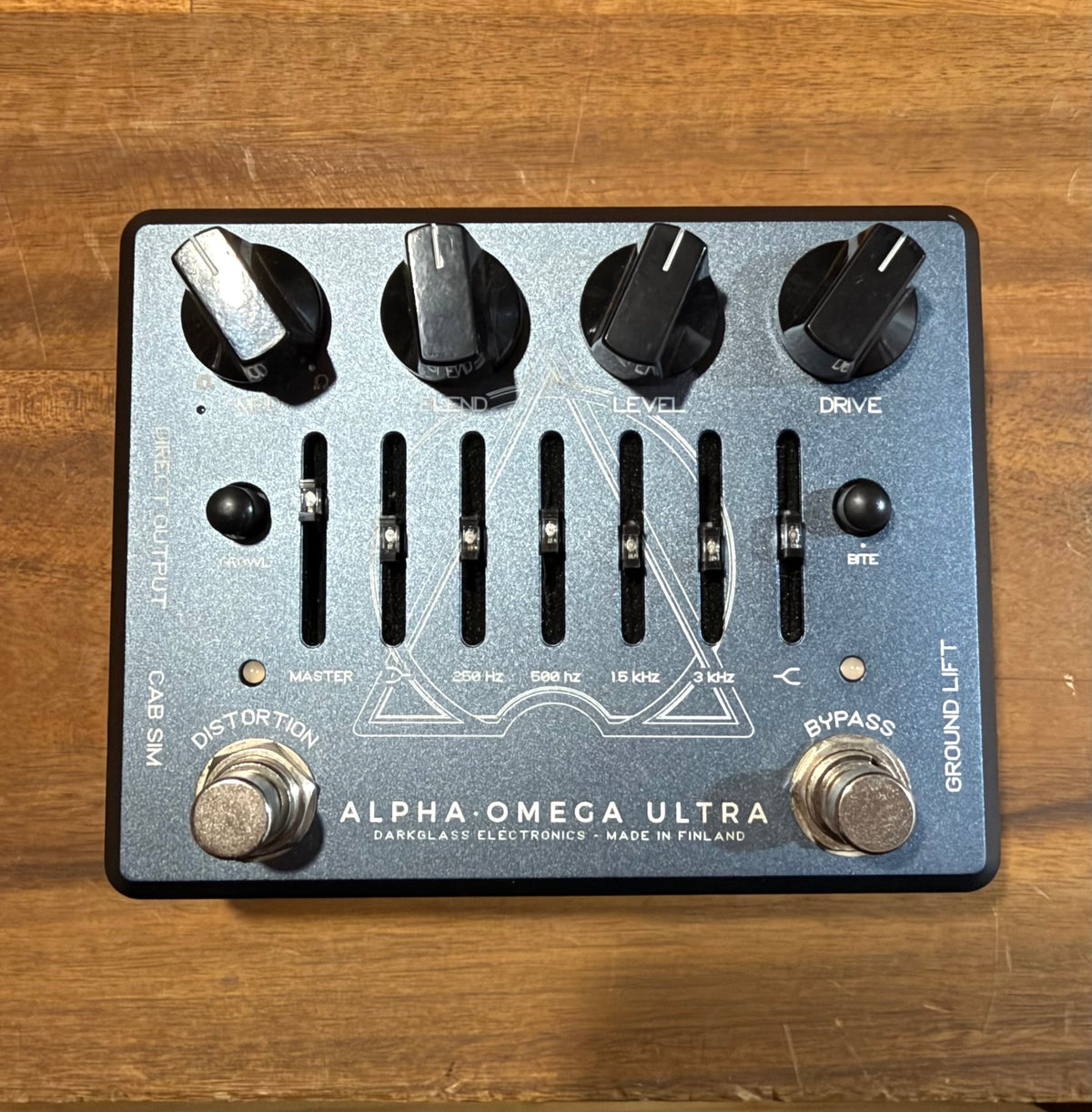 Darkglass Alpha Omega Ultra - Bass Preamp DI - Pre-Loved