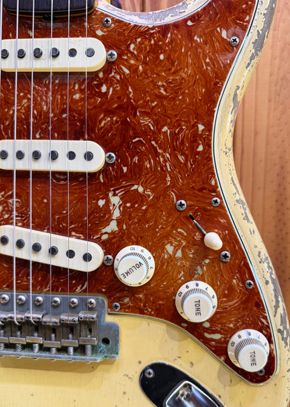 1960 Fender Custom Shop Stratocaster Masterbuilt “Dale Wilson”  Aged White Relic