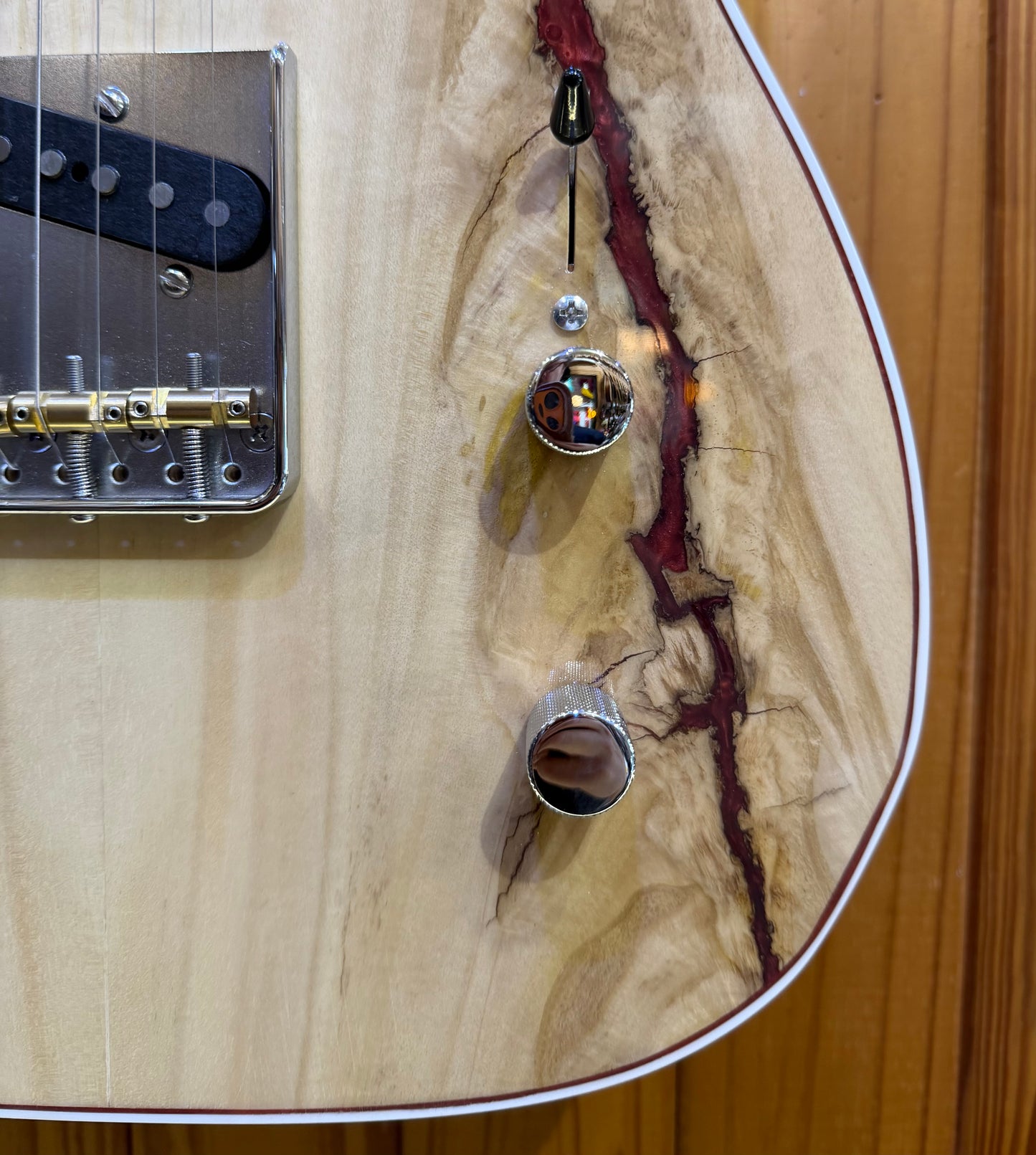 Kendall Guitars T-Type Electric Guitar - Silver Quandong