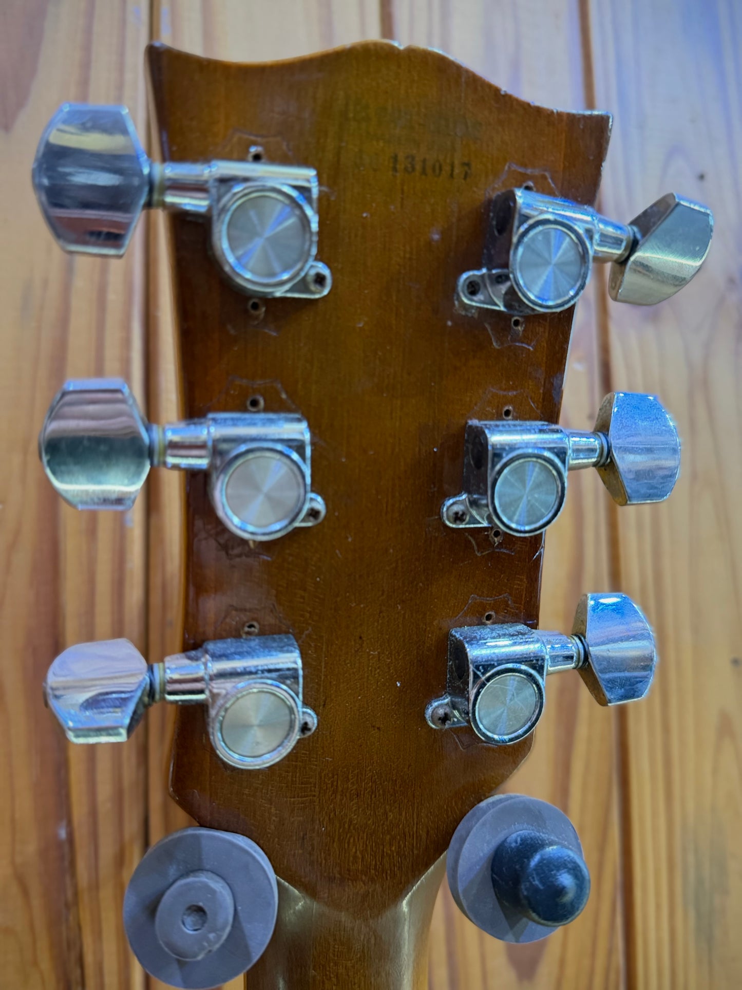 Gibson 1976 Les Paul Deluxe - Modded - Honeyburst - Pre-Loved
